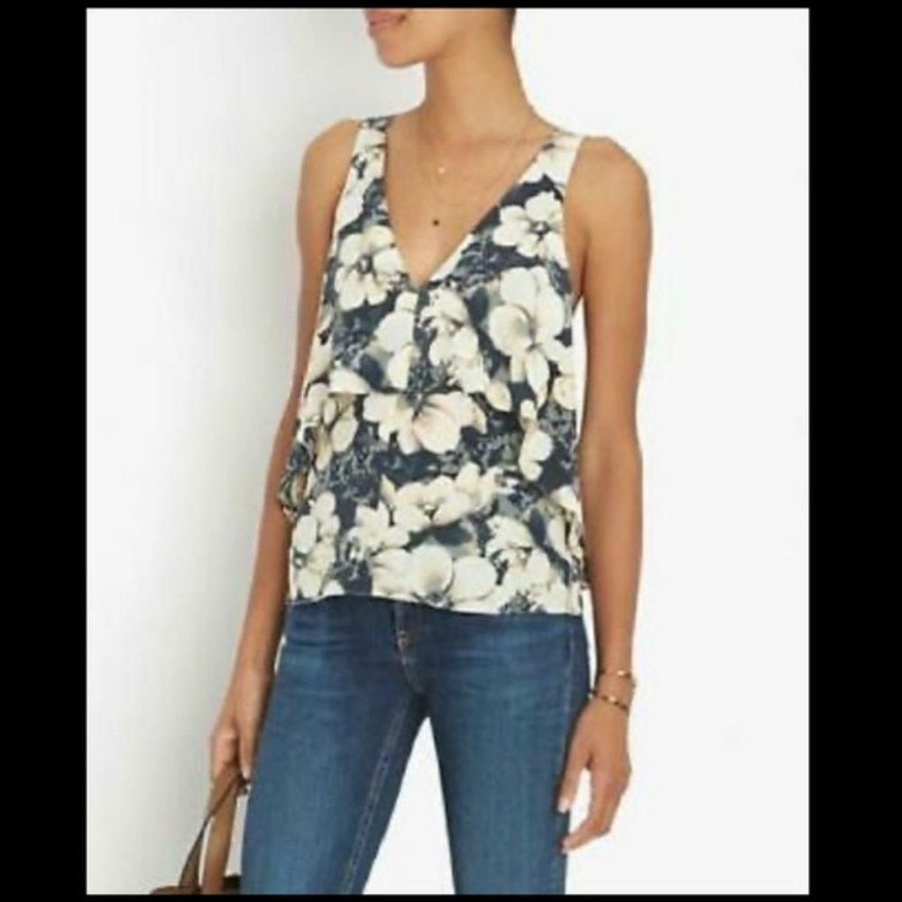 Intermix Floral Leah Top Size Small